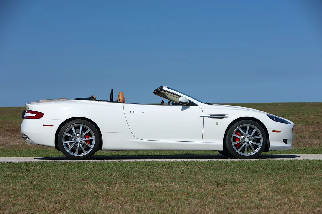 2009 Aston Martin DB9 - Image 14 of 31