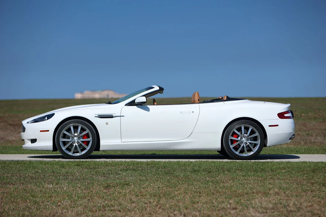 2009 Aston Martin DB9 - Image 13 of 31