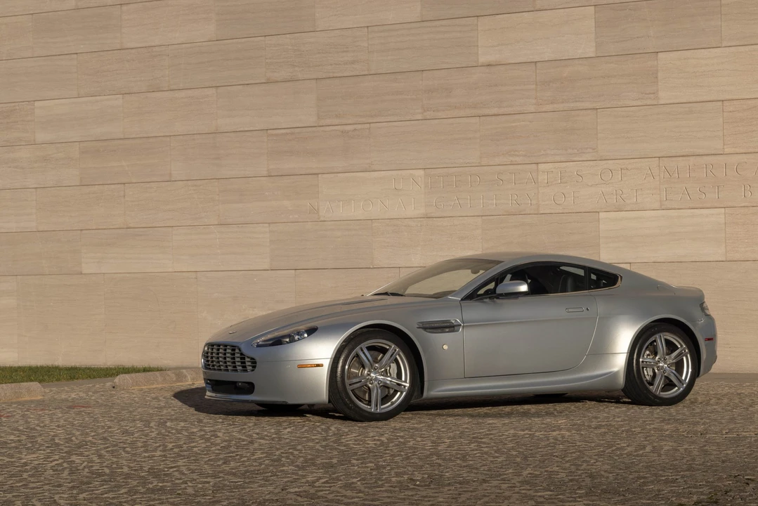 2009 Aston Martin V8 Vantage (2006-2017) - Image 18 of 31
