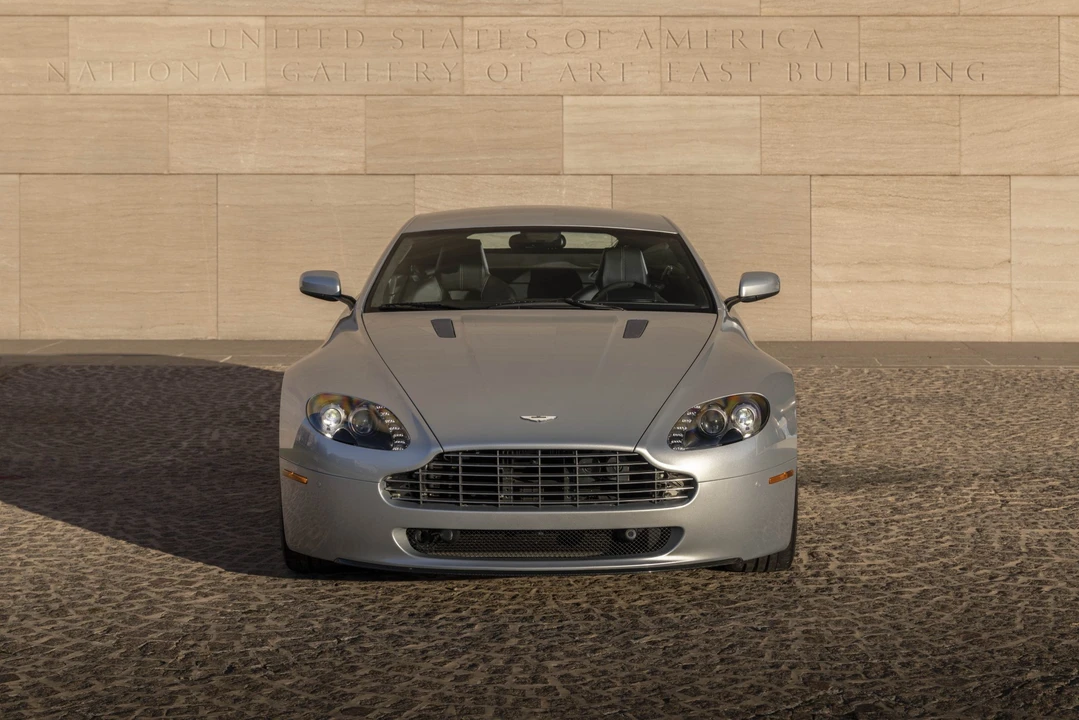 2009 Aston Martin V8 Vantage (2006-2017) - Image 13 of 31