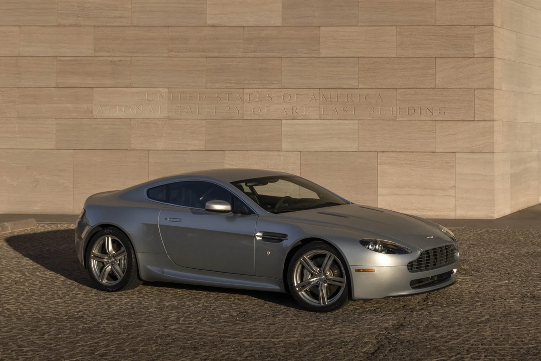 2009 Aston Martin V8 Vantage (2006-2017) - Image 10 of 31