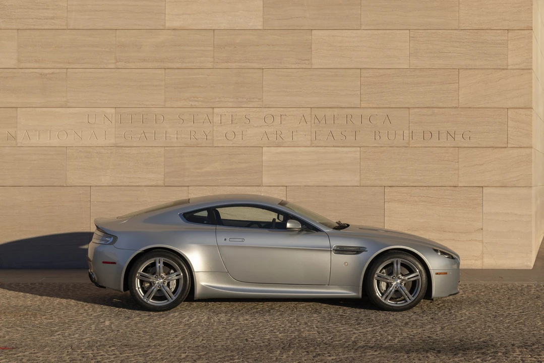 2009 Aston Martin V8 Vantage (2006-2017) - Image 8 of 31
