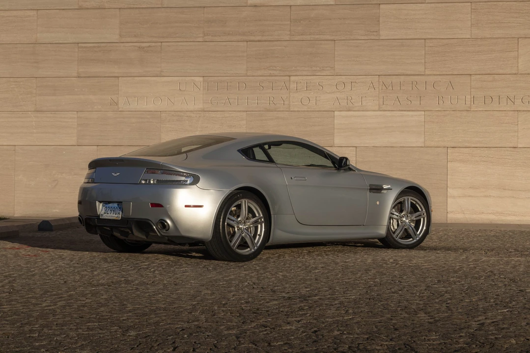 2009 Aston Martin V8 Vantage (2006-2017) - Image 6 of 31