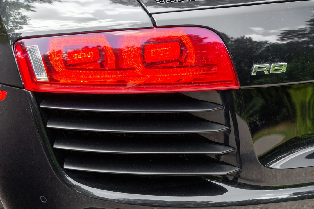 2009 Audi 42 R8 - Image 30 of 31