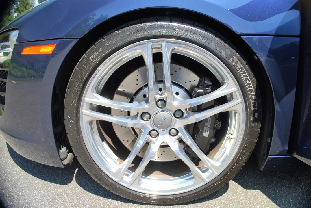 2009 Audi 42 R8 - Image 30 of 31