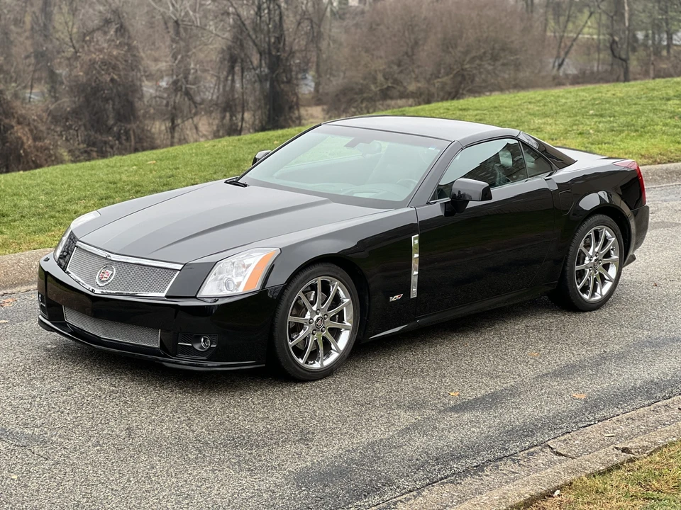 2009 Cadillac XLR-V - Image 26 of 31