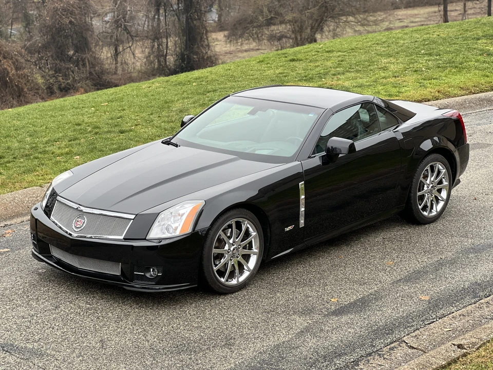 2009 Cadillac XLR-V - Image 27 of 31
