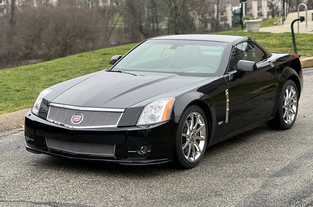 2009 Cadillac XLR-V - Image 29 of 31