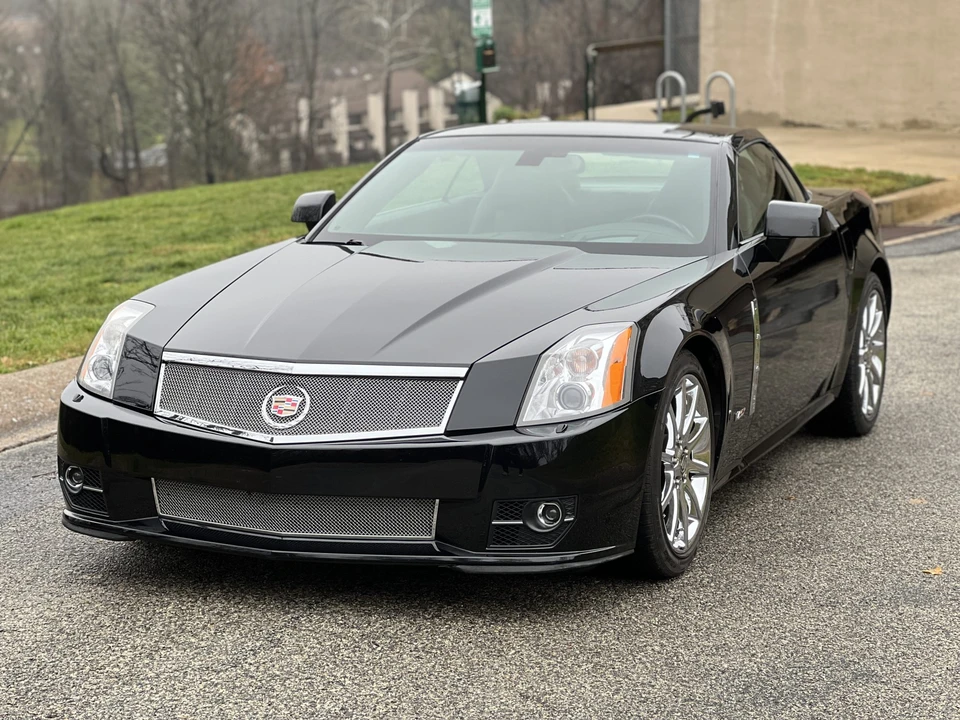 2009 Cadillac XLR-V - Image 31 of 31