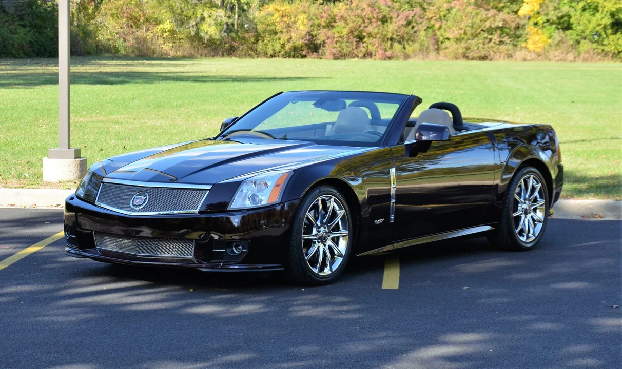 2009 Cadillac XLR-V - Image 5 of 31
