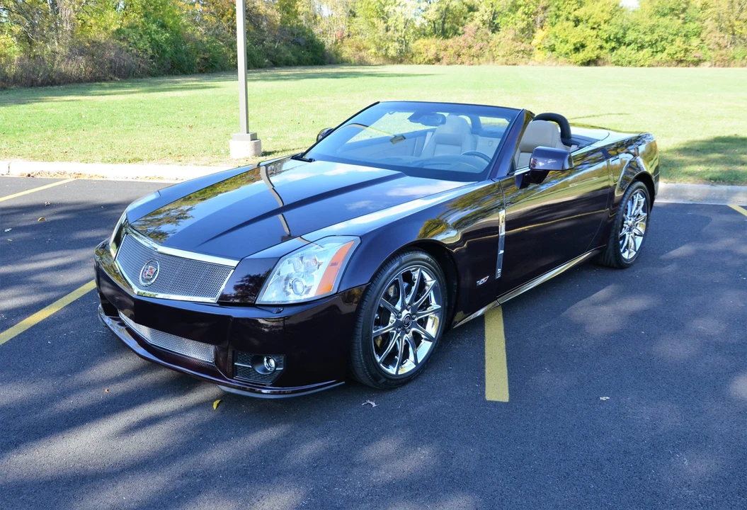 2009 Cadillac XLR-V - Image 7 of 31