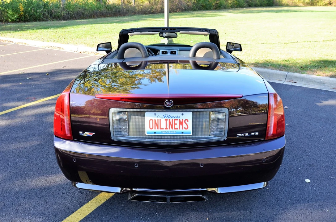 2009 Cadillac XLR-V - Image 28 of 31