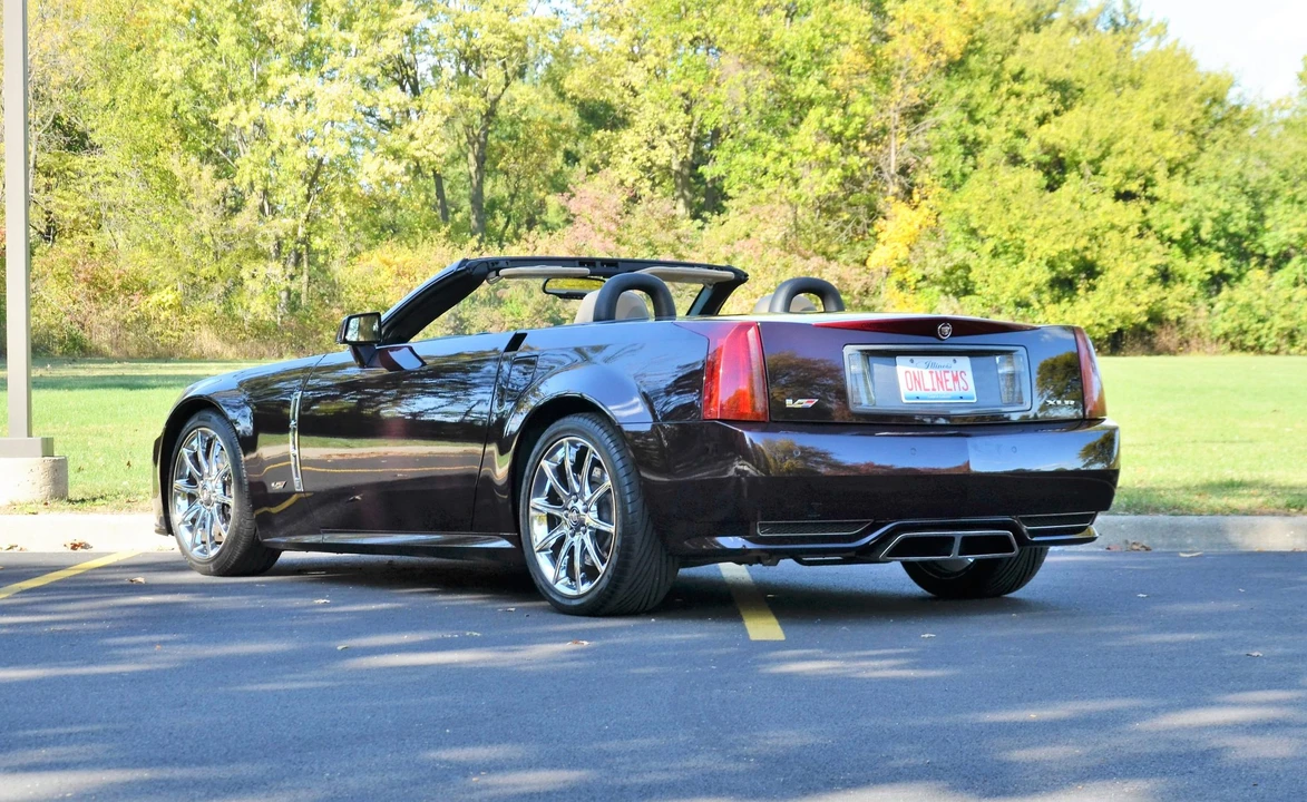 2009 Cadillac XLR-V - Image 31 of 31