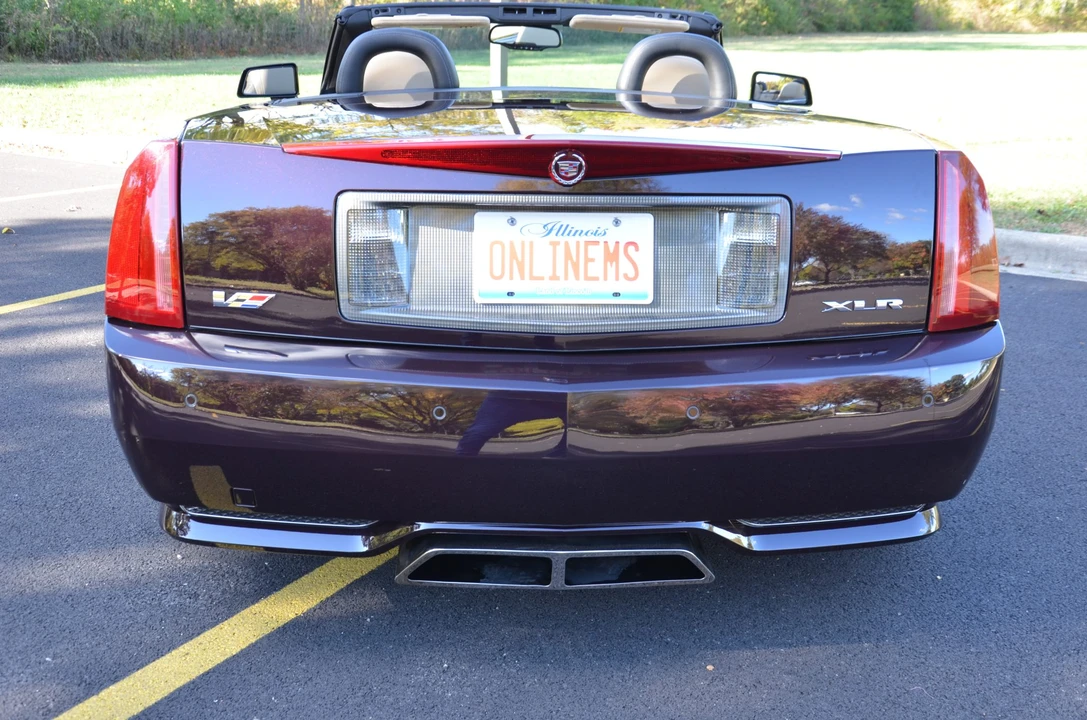 2009 Cadillac XLR-V - Image 29 of 31