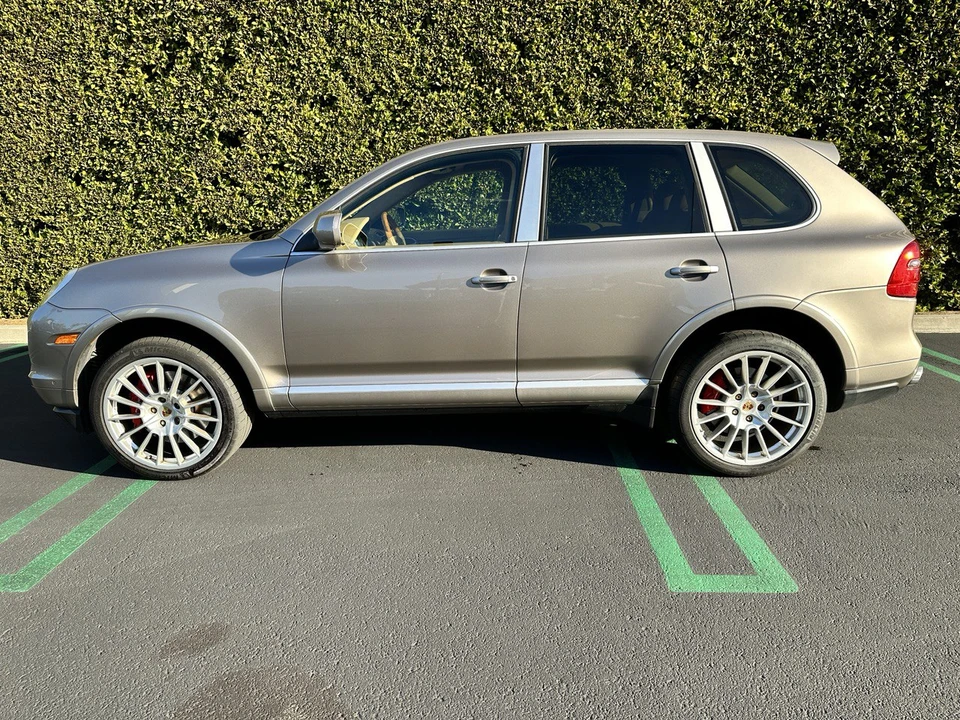 2009 Porsche 955/957 Cayenne Turbo - Image 7 of 31