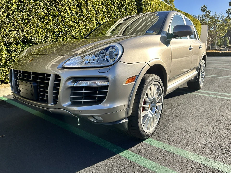 2009 Porsche 955/957 Cayenne Turbo - Image 3 of 31