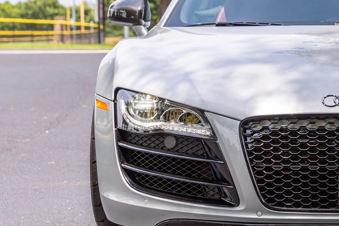 2010 Audi 42 R8 - Image 15 of 31