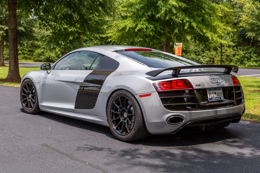 2010 Audi 42 R8 - Image 9 of 31