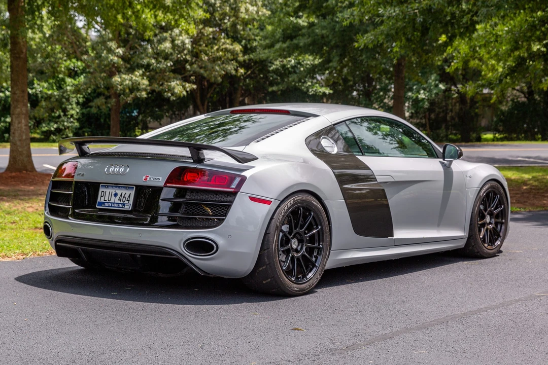 2010 Audi 42 R8 - Image 7 of 31