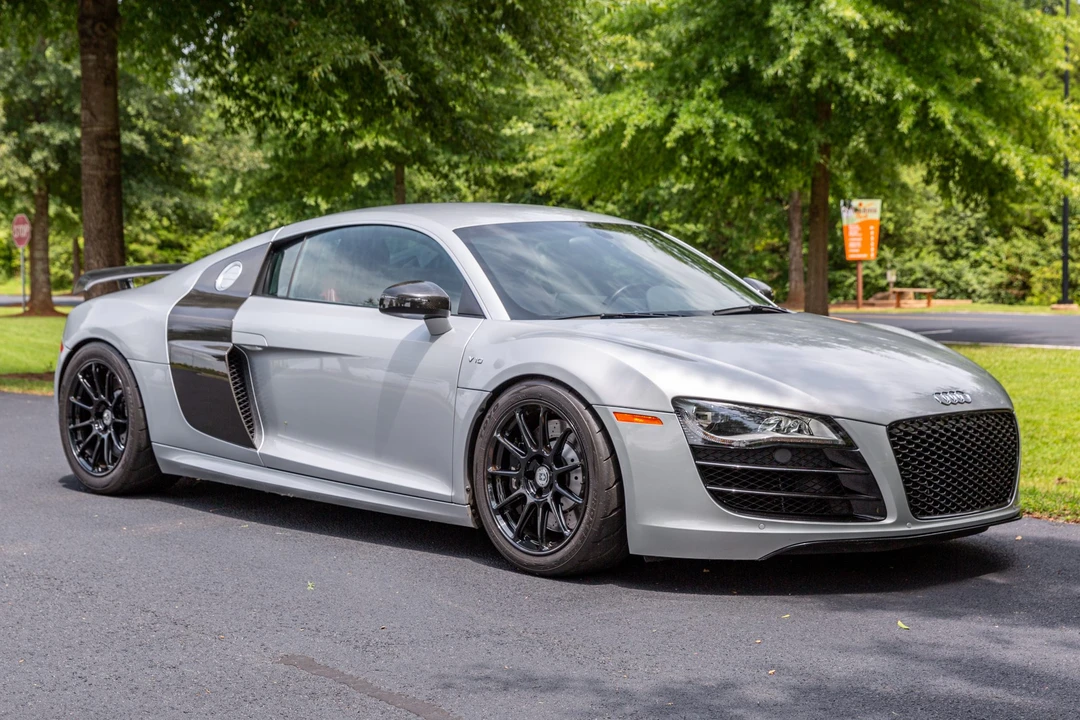 2010 Audi 42 R8 - Image 5 of 31