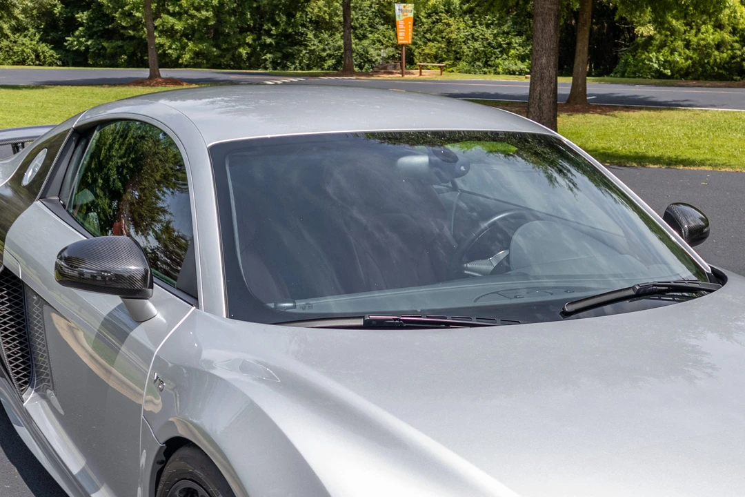 2010 Audi 42 R8 - Image 26 of 31