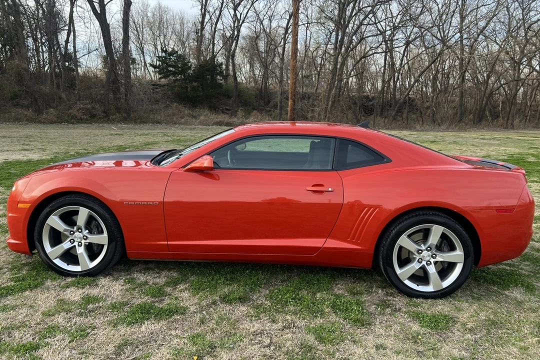 2010 Chevrolet Camaro 5th Gen - Image 3 of 9