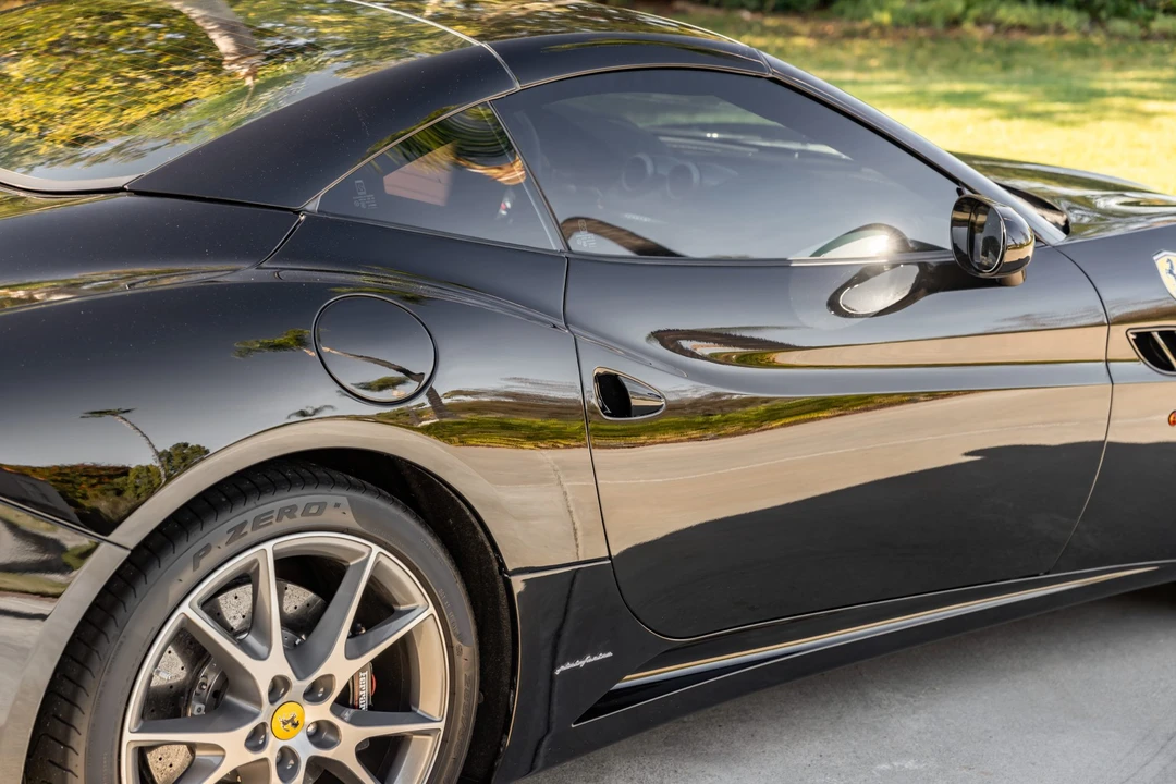 2010 Ferrari California - Image 29 of 31