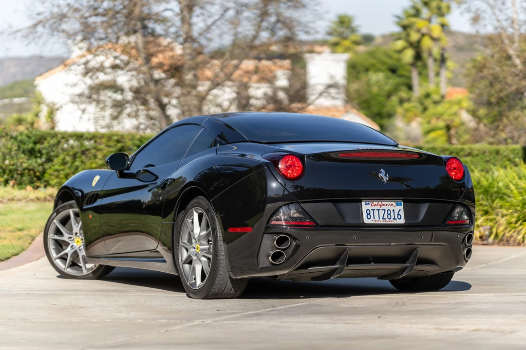 2010 Ferrari California - Image 15 of 31