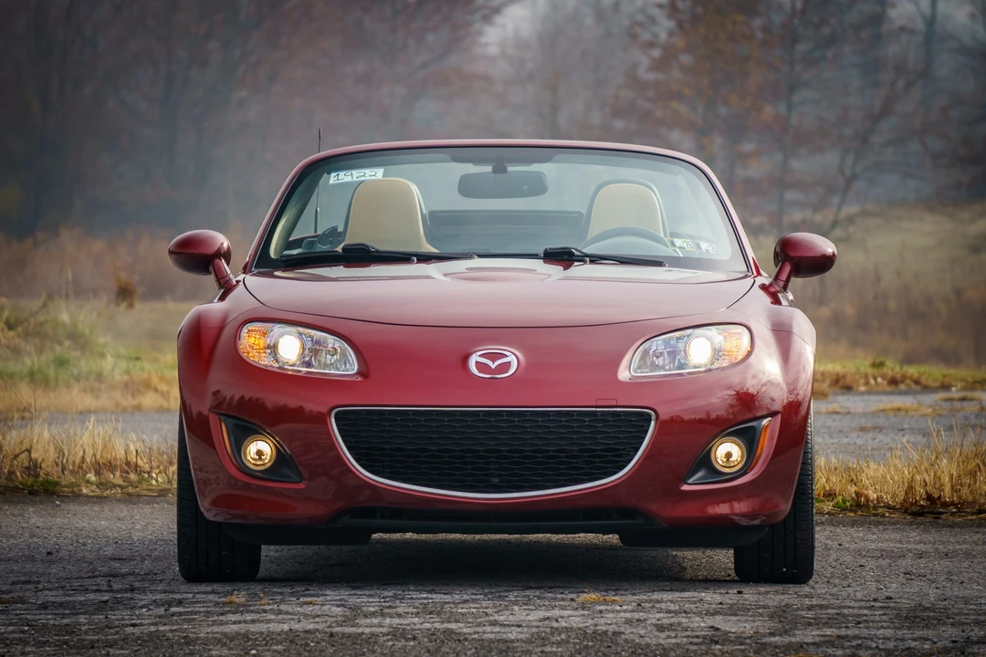 2010 Mazda NC MX-5 Miata - Image 14 of 31