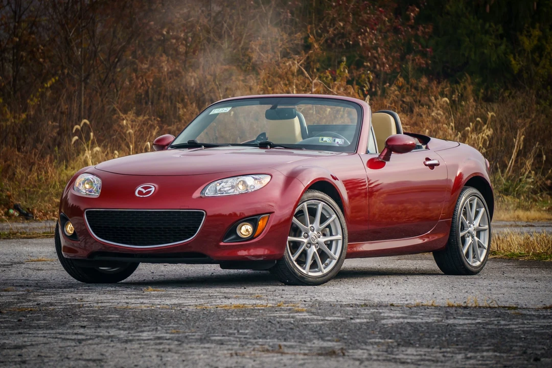 2010 Mazda NC MX-5 Miata - Image 2 of 31