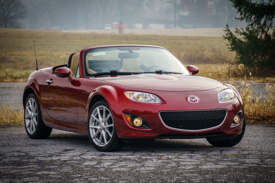 2010 Mazda NC MX-5 Miata - Image 13 of 31