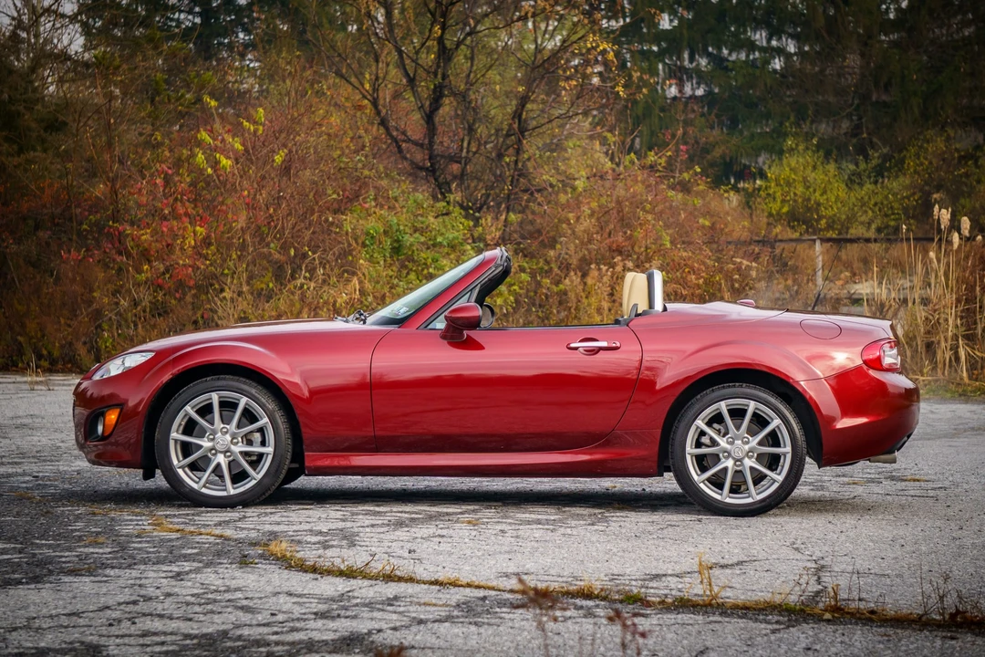 2010 Mazda NC MX-5 Miata - Image 5 of 31