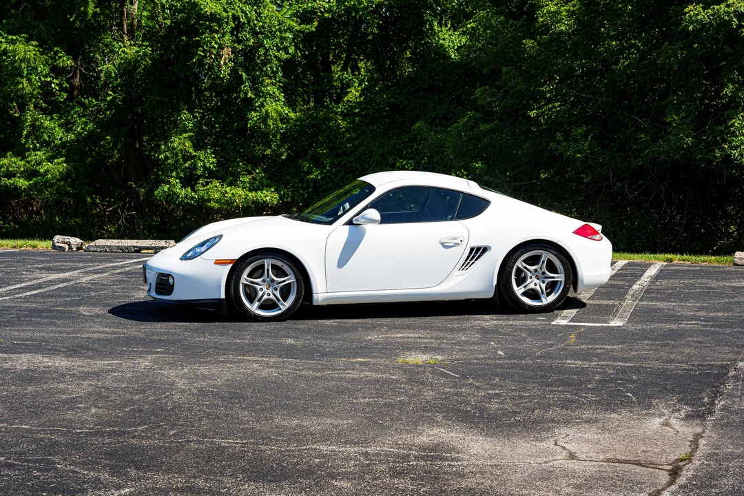 2010 Porsche 987 Cayman - Image 29 of 31