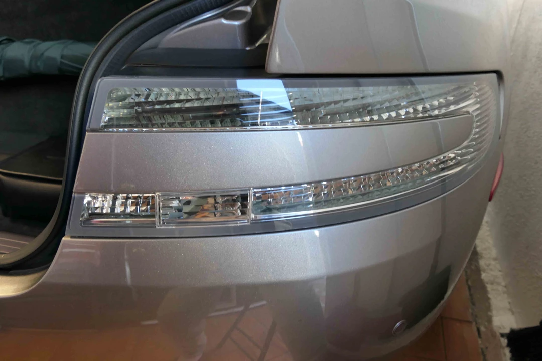 2011 Aston Martin DB9 - Image 22 of 31