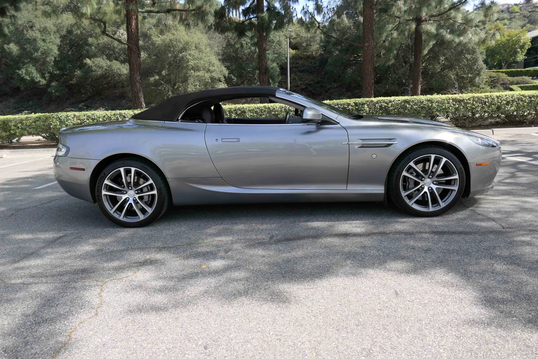 2011 Aston Martin DB9 - Image 8 of 31