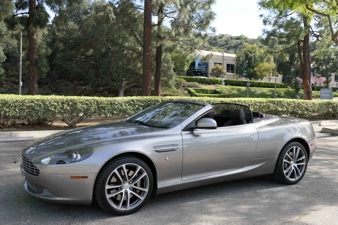 2011 Aston Martin DB9 - Image 2 of 31