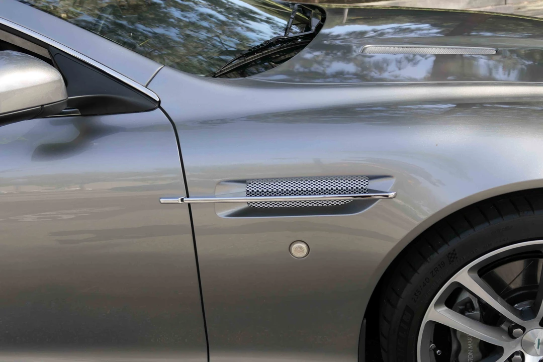 2011 Aston Martin DB9 - Image 29 of 31