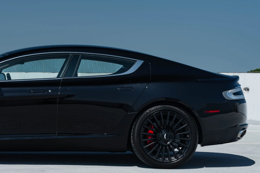 2011 Aston Martin Rapide - Image 15 of 31