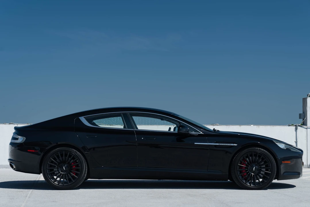 2011 Aston Martin Rapide - Image 6 of 31
