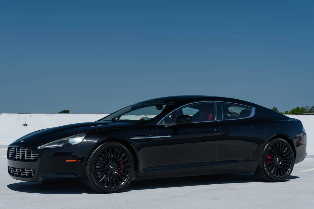 2011 Aston Martin Rapide - Image 2 of 31