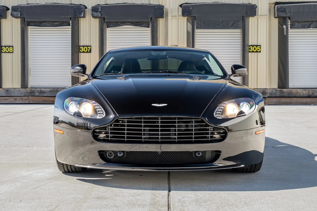2011 Aston Martin V8 Vantage (2006-2017) - Image 10 of 31