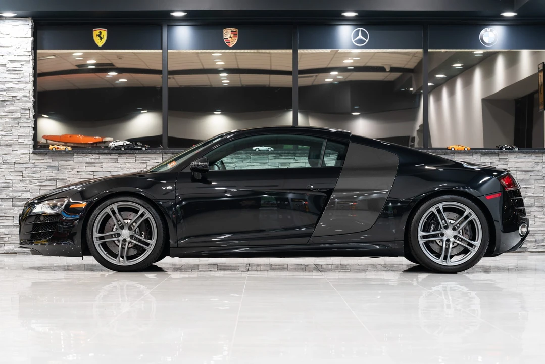 2011 Audi 42 R8 - Image 7 of 31