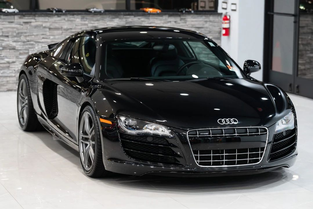 2011 Audi 42 R8 - Image 26 of 31