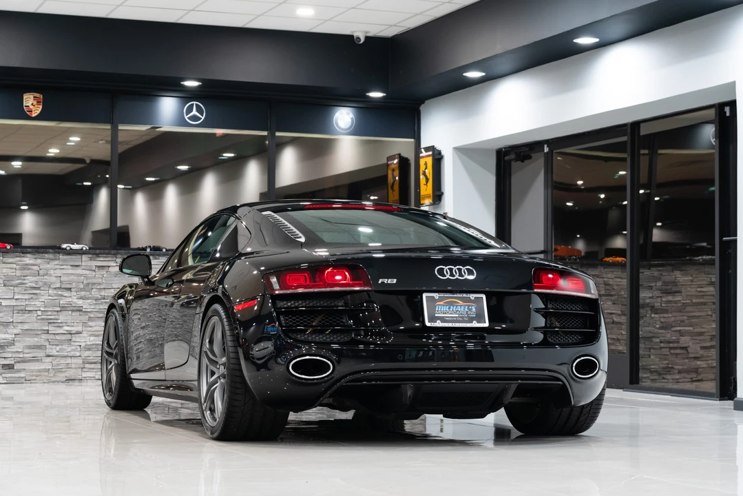 2011 Audi 42 R8 - Image 8 of 31