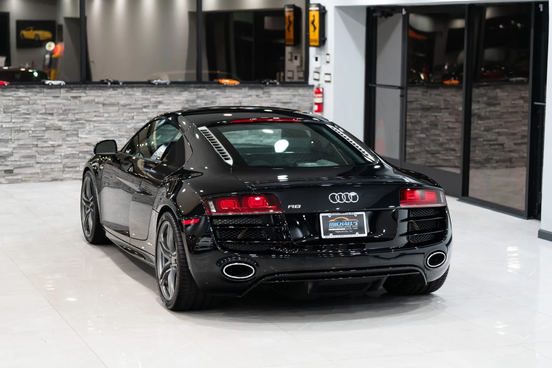 2011 Audi 42 R8 - Image 9 of 31