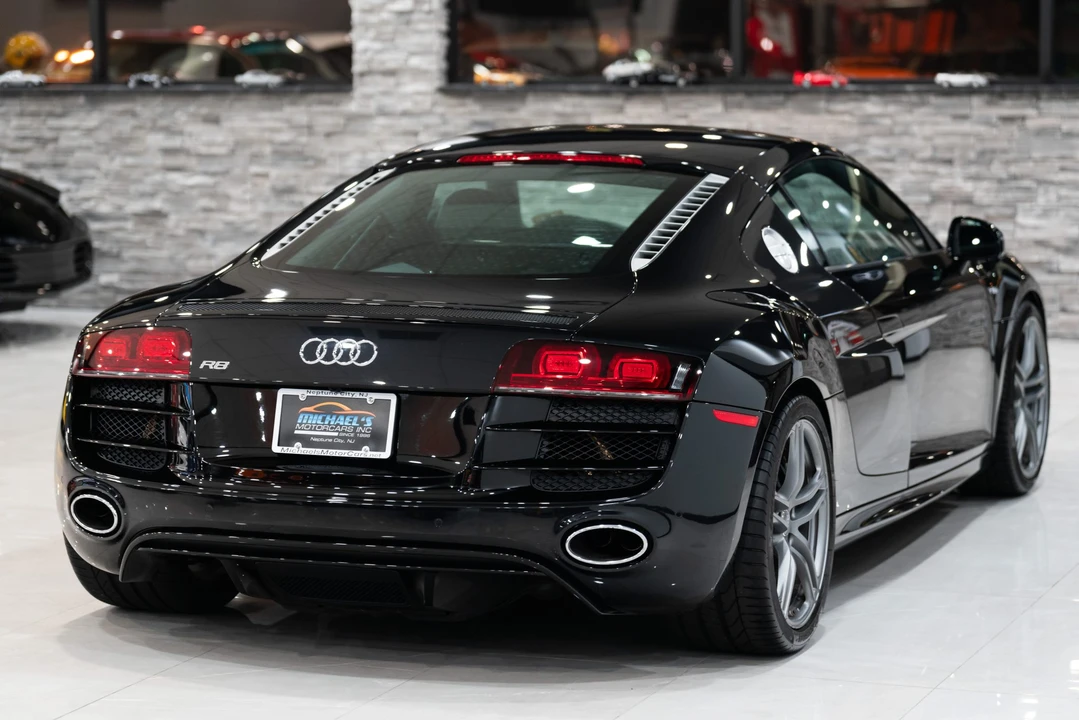 2011 Audi 42 R8 - Image 18 of 31