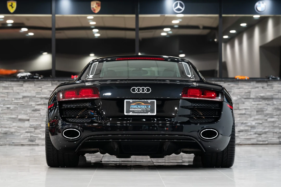 2011 Audi 42 R8 - Image 13 of 31