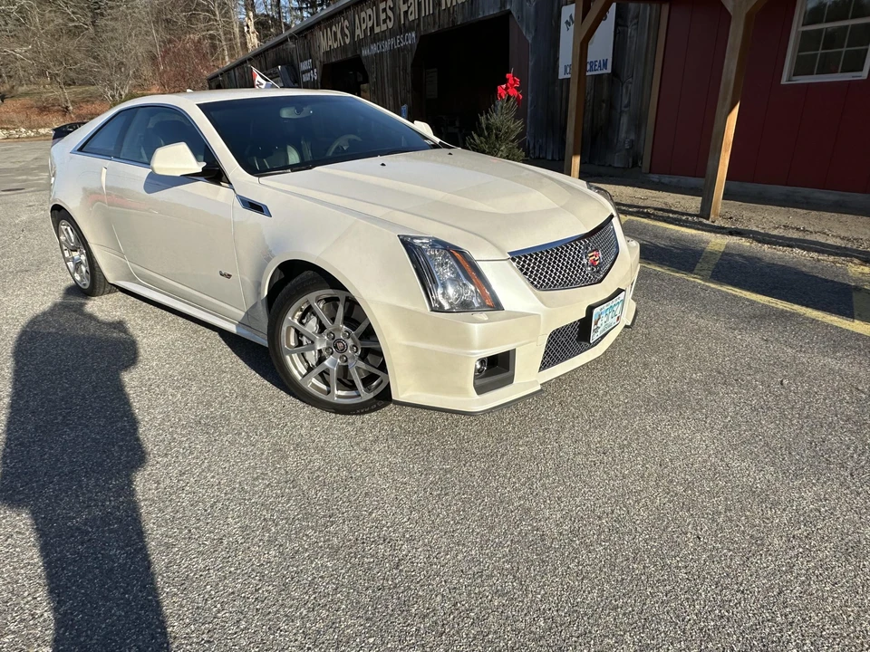 2011 Cadillac CTS-V 2nd Gen - Image 4 of 31