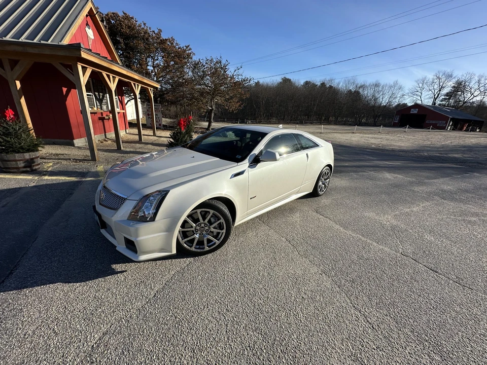 2011 Cadillac CTS-V 2nd Gen - Image 20 of 31