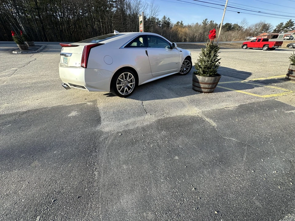 2011 Cadillac CTS-V 2nd Gen - Image 9 of 31